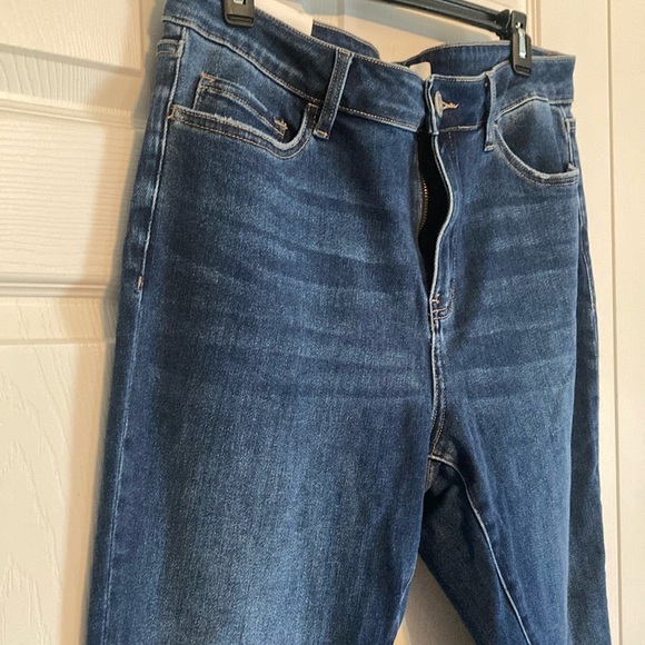 Lovervet by Vervet Blue Jeans Crop Flare Size 16W NWT - Picture 4 of 9